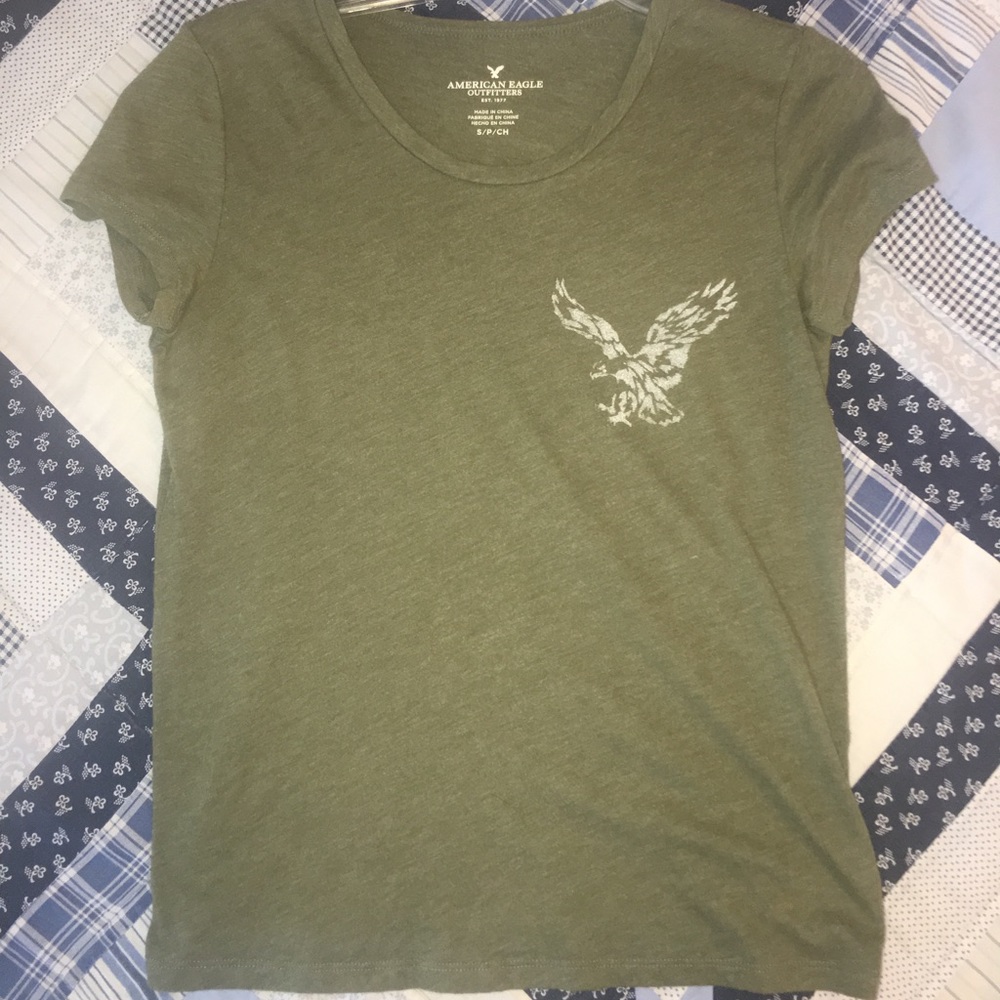 American Eagle T-shirt